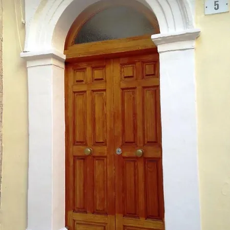 Casa Al Centro Di Carolina Avola
